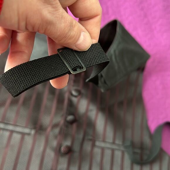 Tux vest maroon vertical stripes and tiny polka dots - small- med - Picture 4 of 4